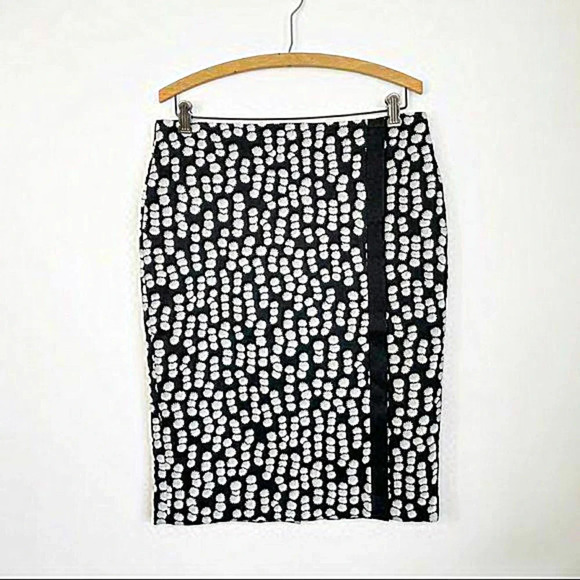 ANN TAYLOR Black And White Pencil Skirt‎ 8 - Picture 2 of 6